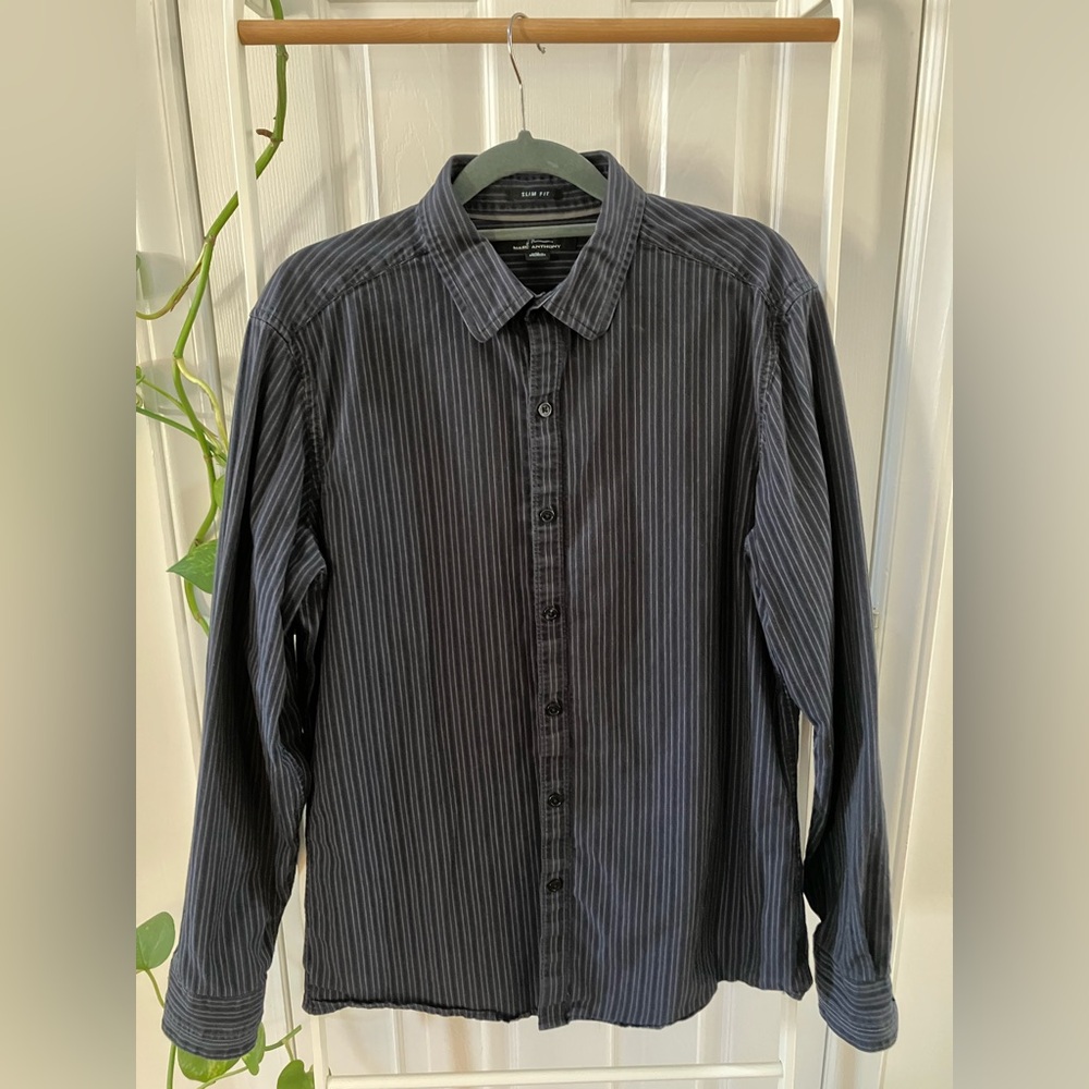 Marc Anthony Men’s Slim Fit Collared Button Down Black Shirt size Medium M